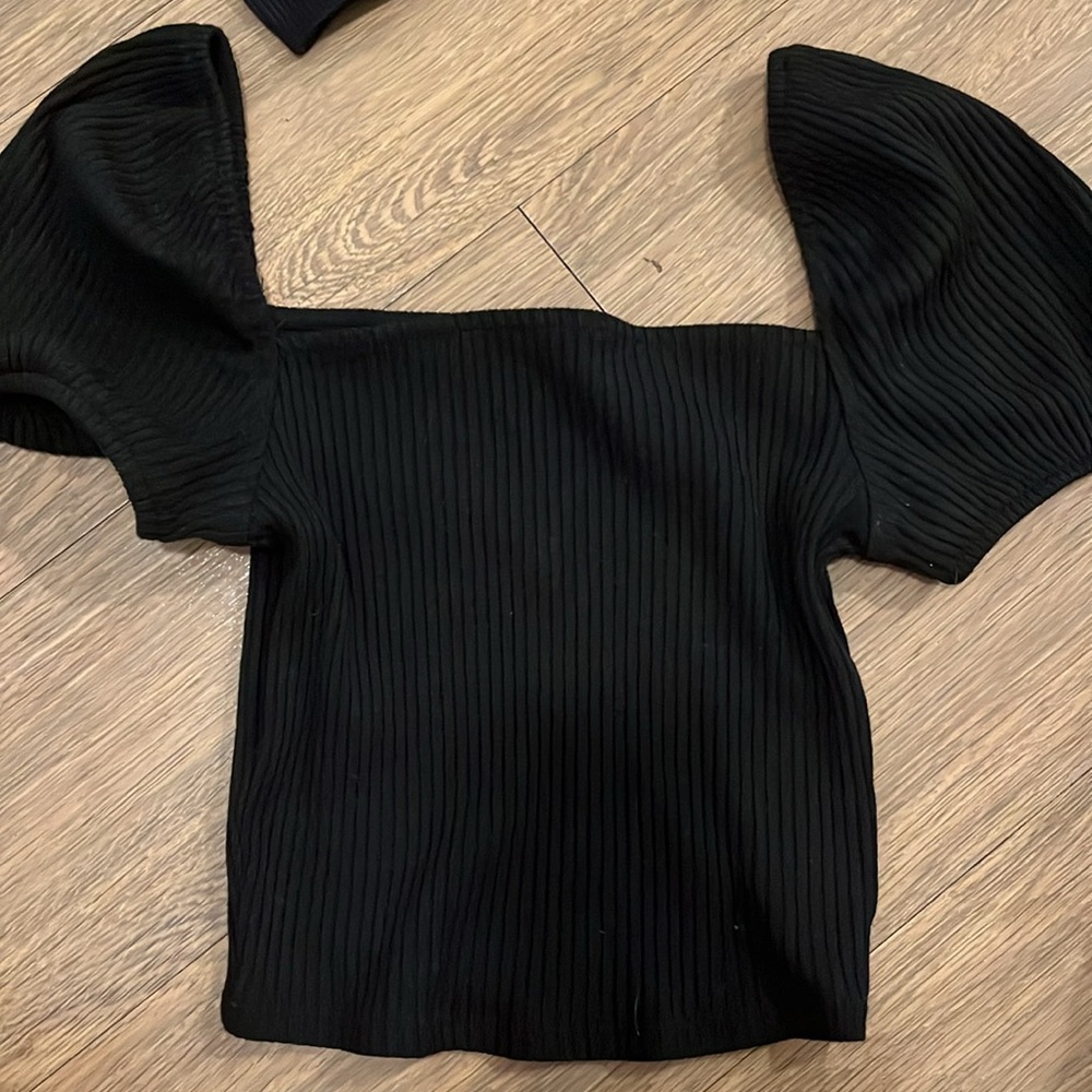 Black top bundle - Picture 7 of 8